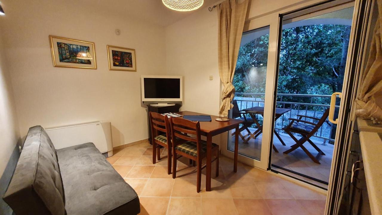Sea Side Apartments 4* 노비비노돌스키 외부 사진